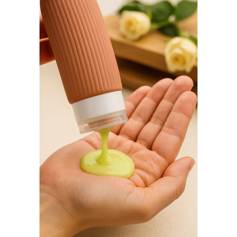 Frascos de silicone coloridos, práticos e reutilizáveis — perfeitos para viagens.