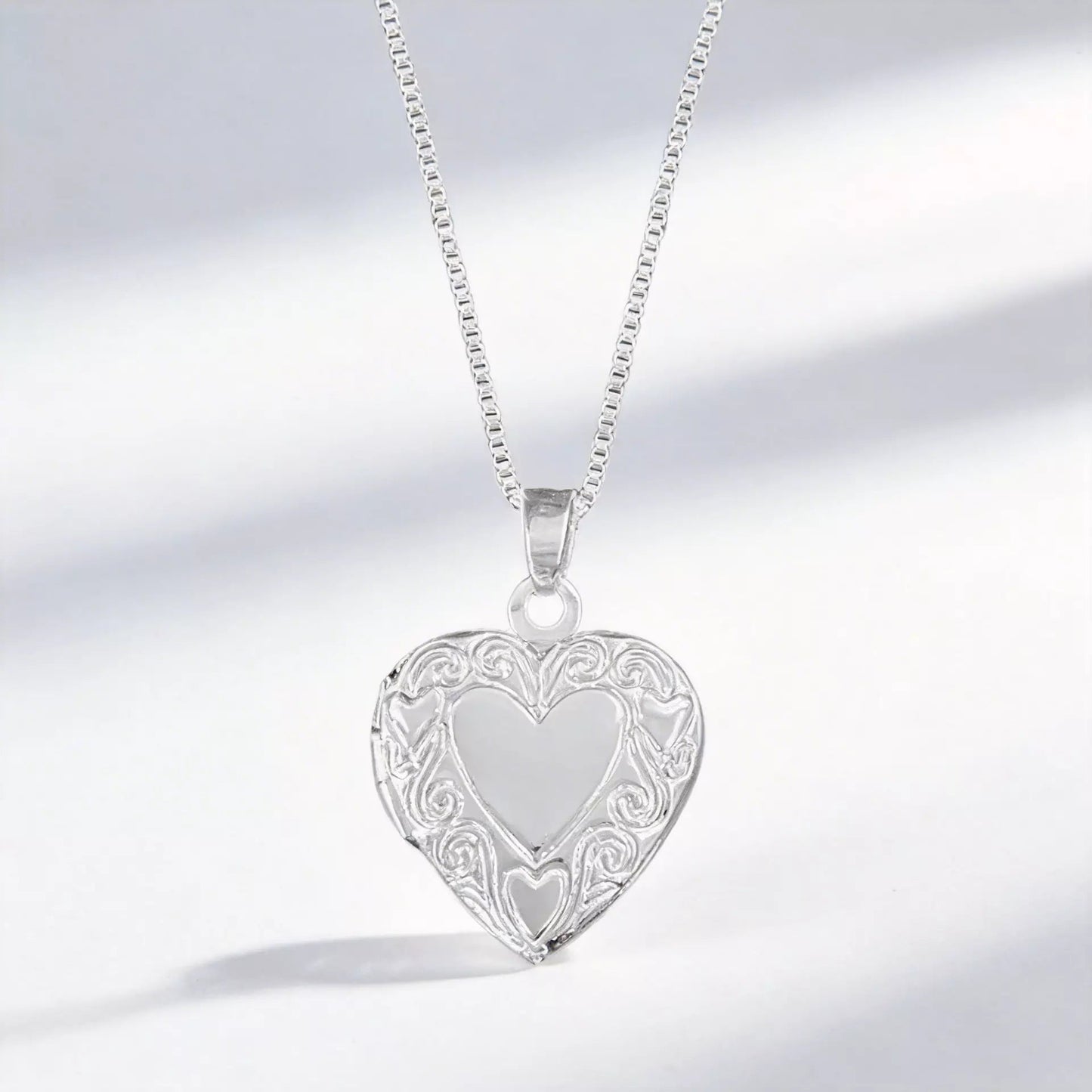 Colar Relicário Coração – Prata 925 Personalizado com Foto - TOP Viagem