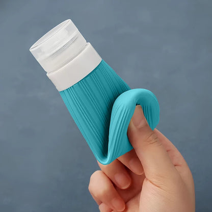Frascos de silicone coloridos, práticos e reutilizáveis — perfeitos para viagens.